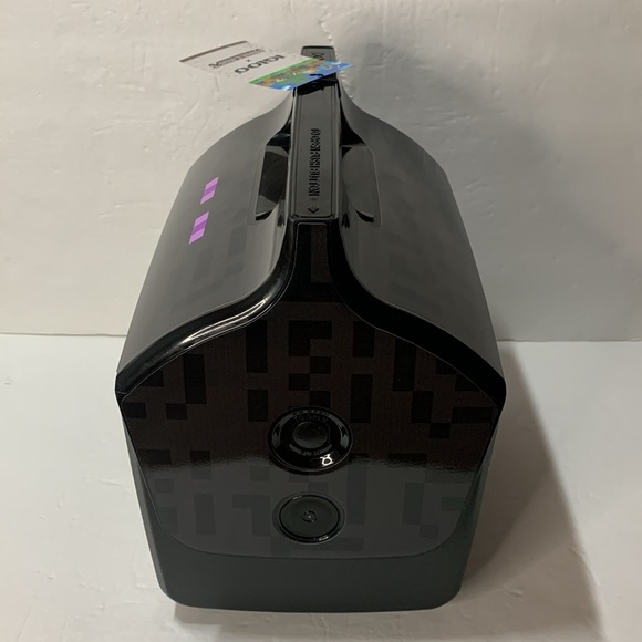 Minecraft Enderman Igloo Playmate 7 Qt Cooler NWT - Picture 3 of 9